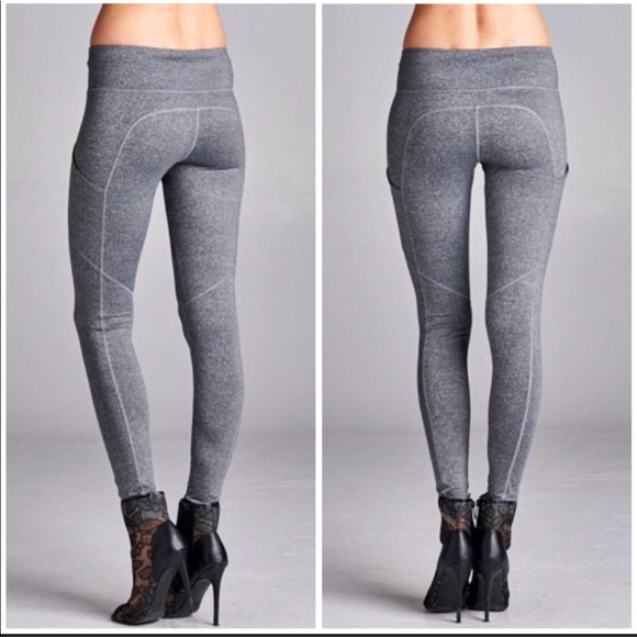 LAST ONE SIZE SMALL Women’s Yoga Pants - Picture 3 of 4